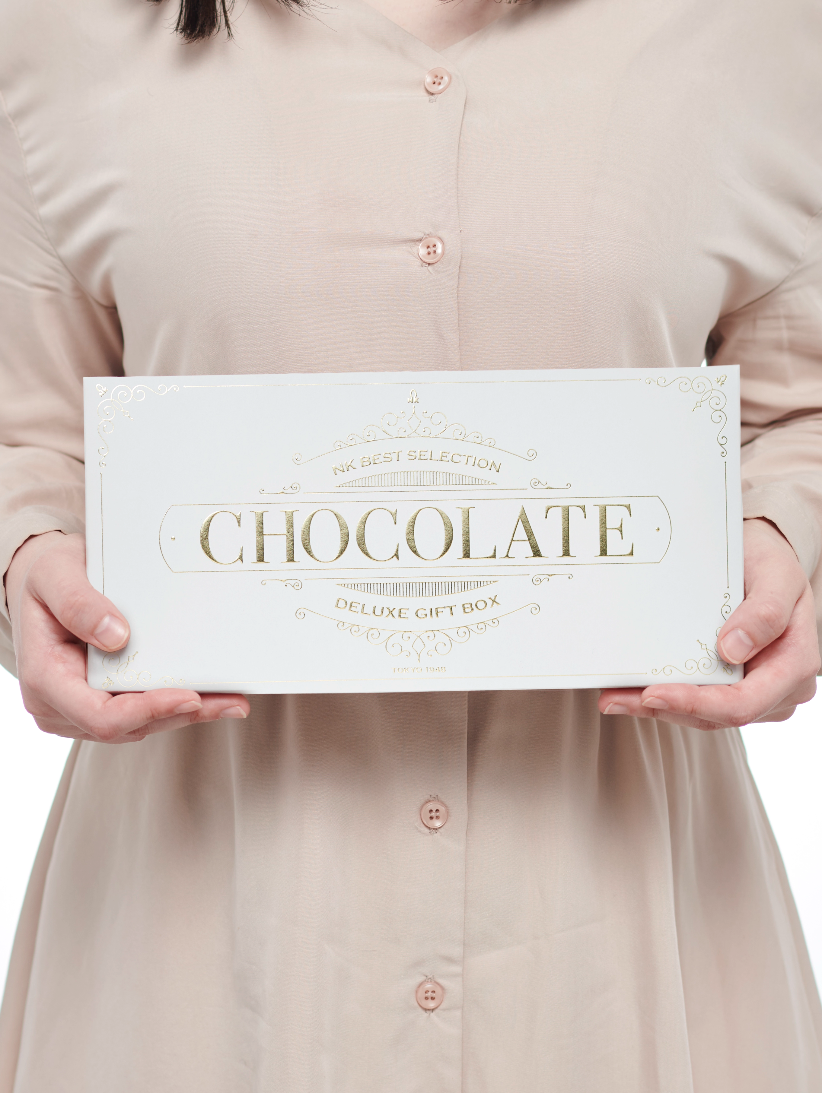 DELUXE GIFT BOX