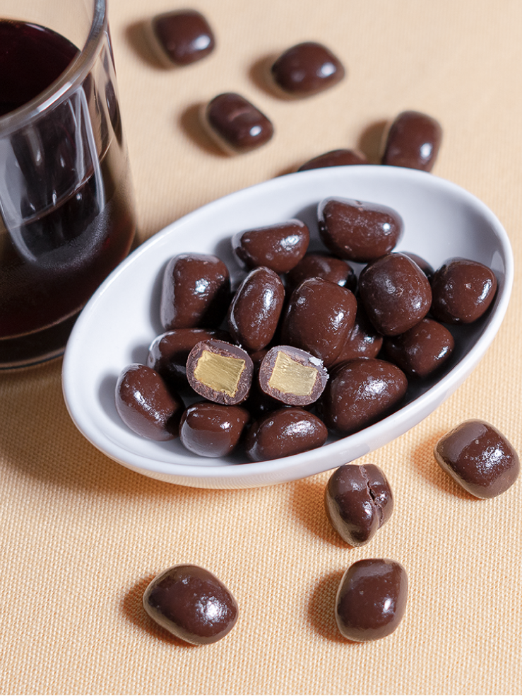 パイナップルをムダなくいただくチョコレート サステナブル パイン ダーク / ホワイト 60g